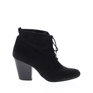 Genuine Suede Lace Up Booties Bcbg 8.5